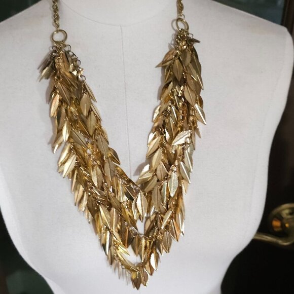 Vintage Gold Tone Leaf Statement Necklace Cascading Layered Design - Picture 2 of 7